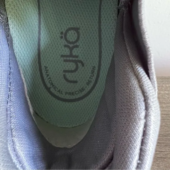 Ryka Water Repellent Niah Slip On Shoe Size 8.5 SKU#24255