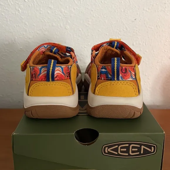 SALE! Youth Keen Newport H2 Orange Peel/Yellow Water Shoes