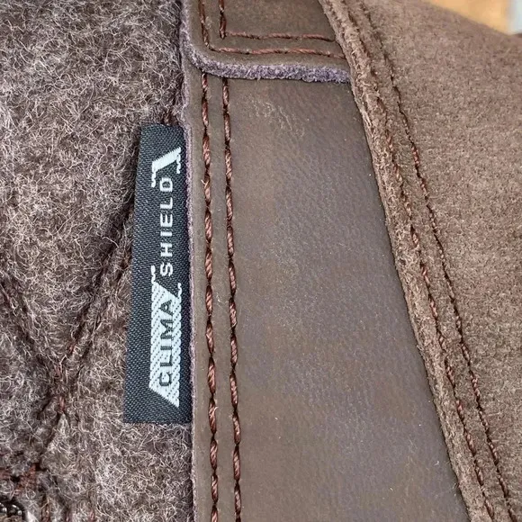 Salomon tall fur boots size 7.5