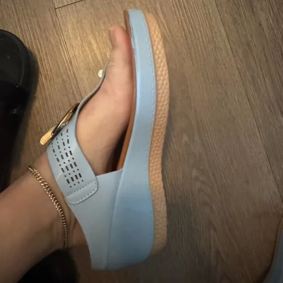 Sandals with thick soles and heels, comfortable open-toe non-slip beach slippers