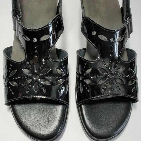 SAS Sandals Womens Size 8N Sunburst Black Patent