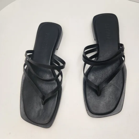 Schutz sandals women's 7B black leather  Rania strappy flip-flops comfy new $130
