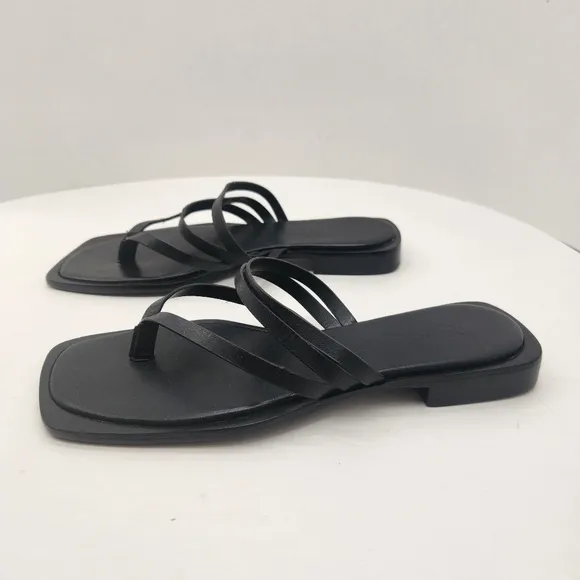 Schutz sandals women's 7B black leather  Rania strappy flip-flops comfy new $130