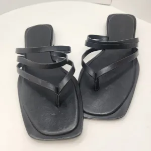 Schutz sandals women's 7B black leather  Rania strappy flip-flops comfy new $130