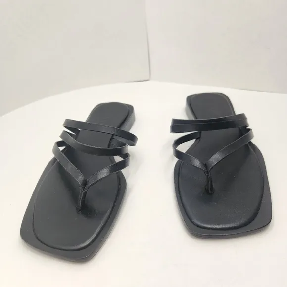 Schutz sandals women's 7B black leather  Rania strappy flip-flops comfy new $130