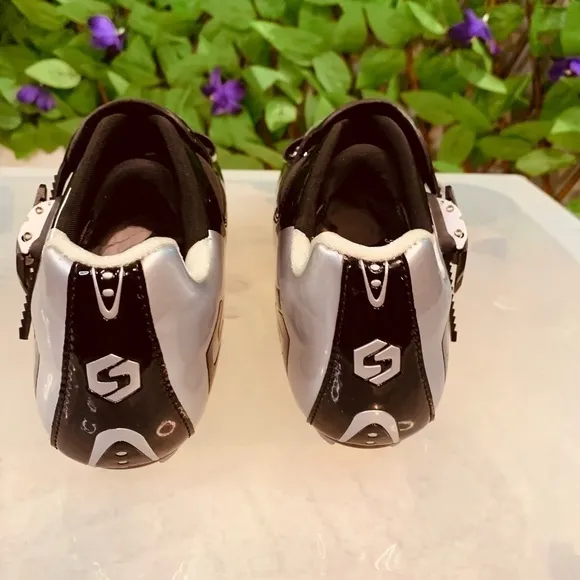 SIDEBIKE Men's Cycling Shoes, Size 42 Breathable Road Bike Shoes with Pedals