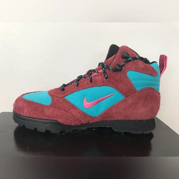 Size 9 Mens Nike ACG Torre Mid Waterproof Hiking Shoes Boots Red Teal FD0212-600