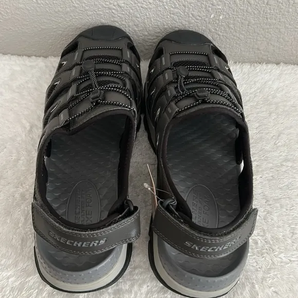 Skechers Mens 13 Relaxed Fit Tresmen Outseen Fisherman Sandals Gray 204111-GRY