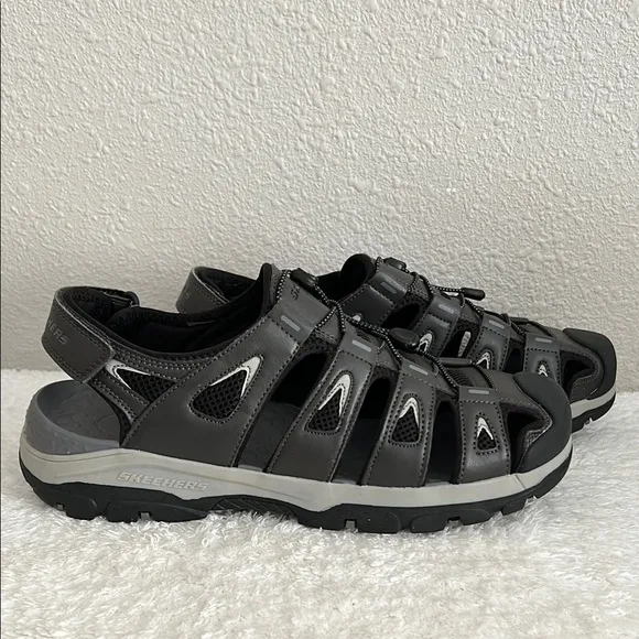 Skechers Mens 13 Relaxed Fit Tresmen Outseen Fisherman Sandals Gray 204111-GRY