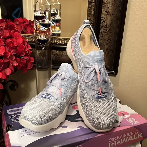 Sketchers Massage Fit Tennis Shoes, GO Walk, Size 8.5