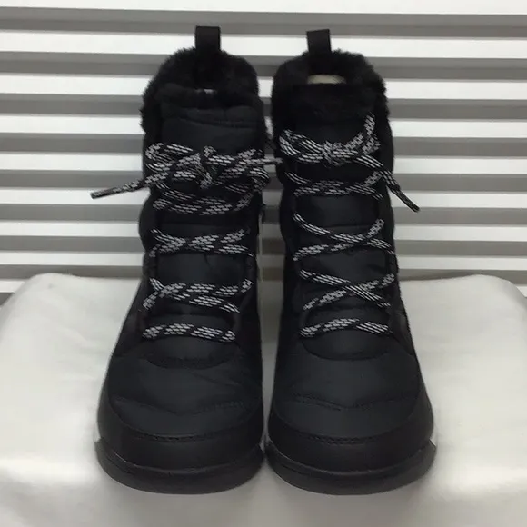 Sorel black ankle boots, lace-up waterproof size 8 NWT