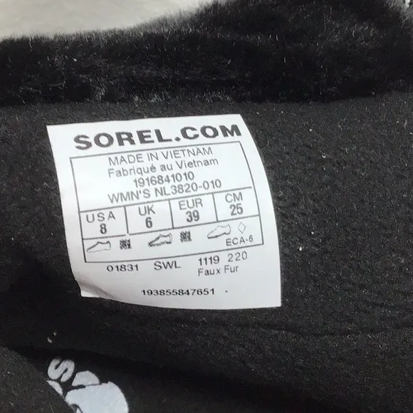 Sorel black ankle boots, lace-up waterproof size 8 NWT