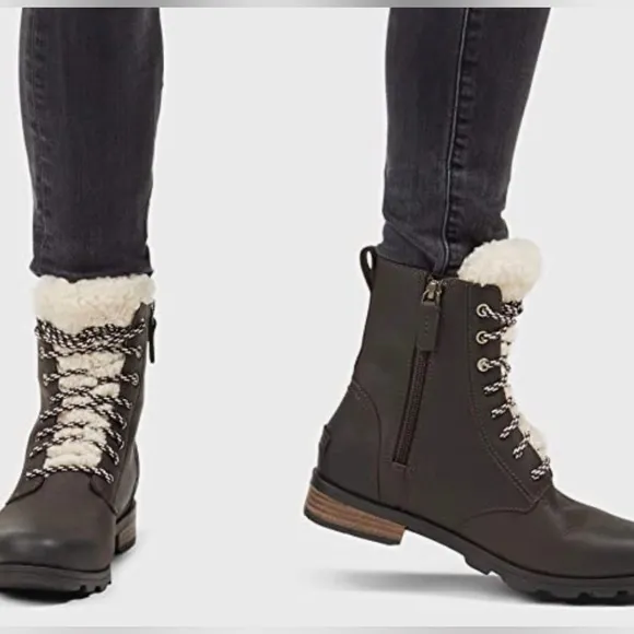 Sorel Emelie Short Lace Cozy Leather Boots Blackened Brown, Sz 8