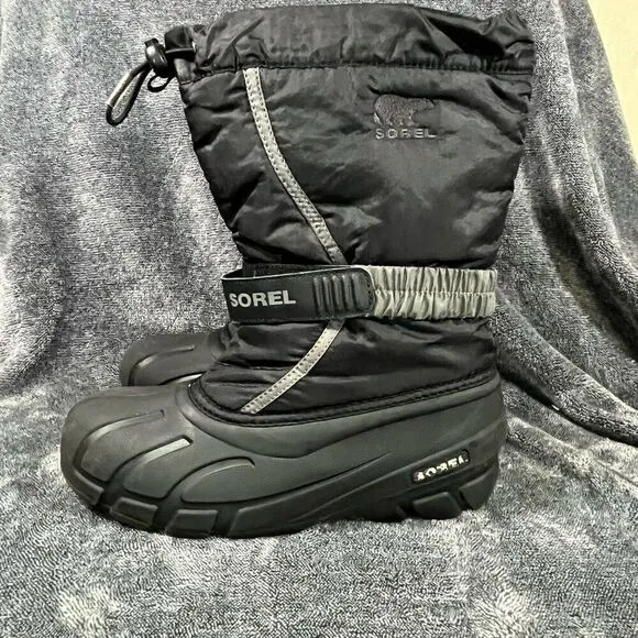 Sorel Flurry Insulated Winter Boots, Black, Youth size 6
