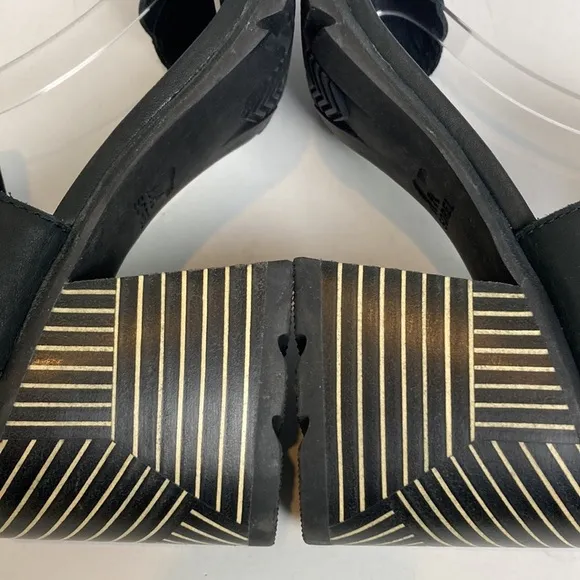Sorel Nadia Block Heel Ankle Strap Black Sandals Size 11 Genuine Leather Comfort