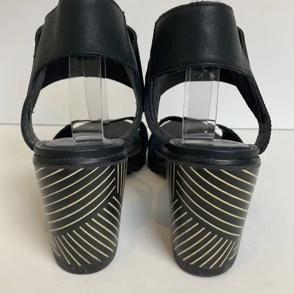 Sorel Nadia Block Heel Ankle Strap Black Sandals Size 11 Genuine Leather Comfort