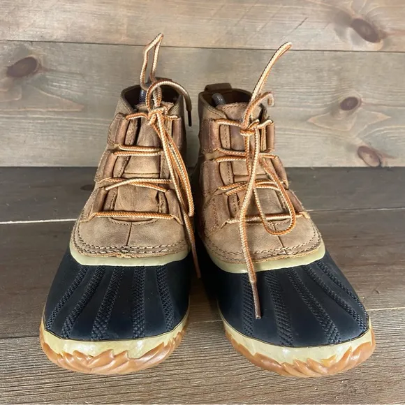 sorel out n about womens size 7 shoes brown leather waterproof duck boots