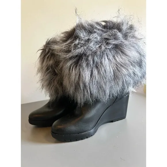 Sorel Park City fold over wedge boots size 7