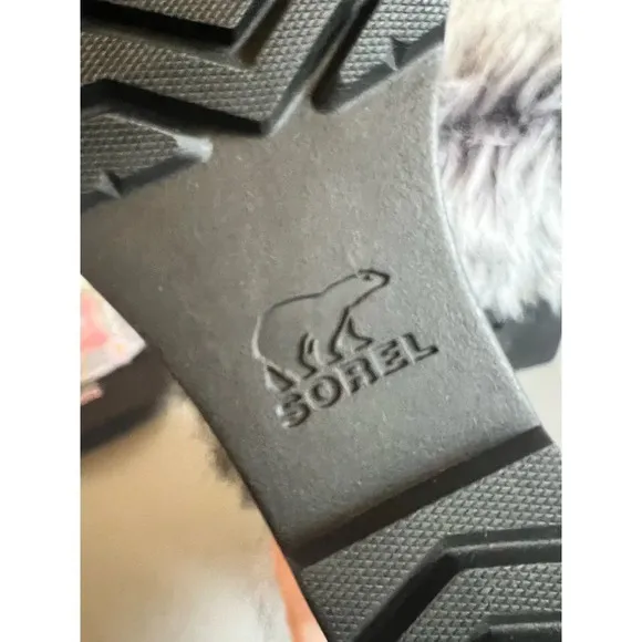 Sorel Park City fold over wedge boots size 7