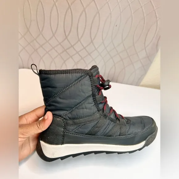 Sorel Whitney II Short Lace Boots Women’s  Size 5
