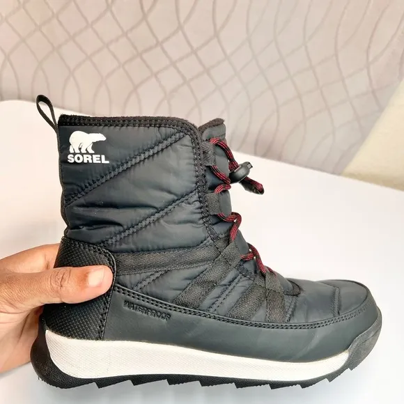 Sorel Whitney II Short Lace Boots Women’s  Size 5