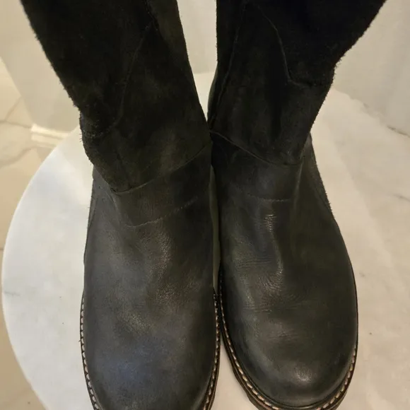Sorel Wicked Tall suede boots