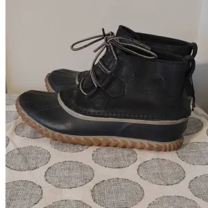 Sorel Women's Out N About Leather Boots Black Size 7