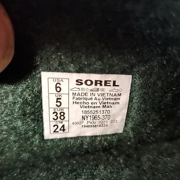 Sorel Youth Flurry Waterproof Snow Boots Spruce/Grill Kids Size 6 NEW
