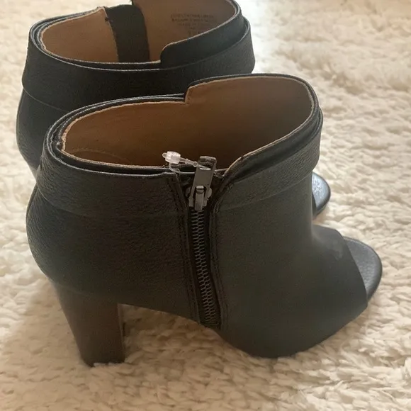 Splendid Black Leather Open Toe Booties