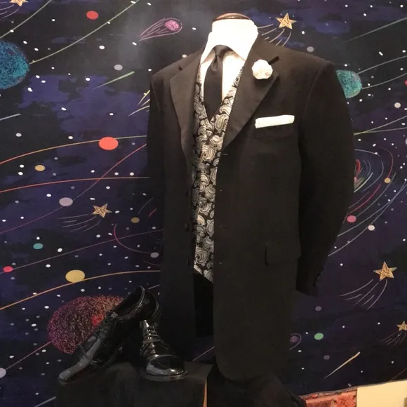 Stacy Adams Tuxedo Coat