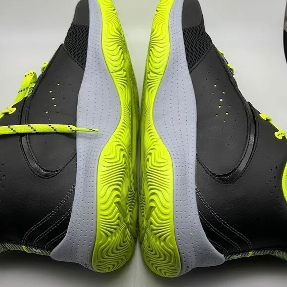 Steph Curry UNDER ARMOUR 3Z6 BASKETBALL SHOES- Men 10.5 NWB-3025090 001