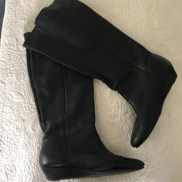 Steve Madden Black Leather Tall Buckle Boots size 6