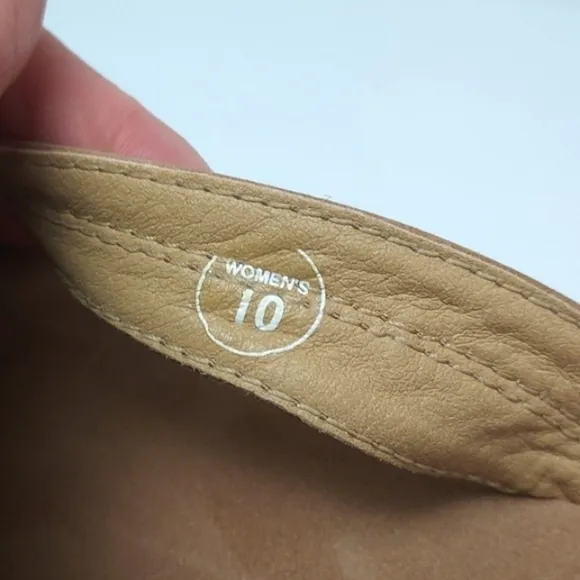 STIO Women's Flip Flops Sandals Brown Size 10
