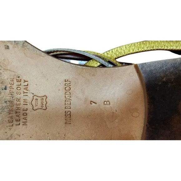 Strass T-Strap Thong Sandals Gold Miss Bergdorf made in Italy Size 7