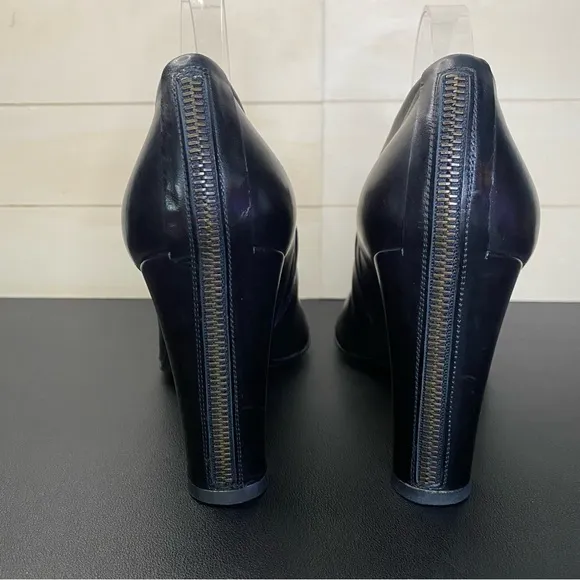 Stuart Weitzman Black Leather Peep Toe Heels Women's Size 9 Shoes M Zipper Pumps