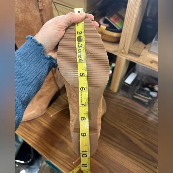 Stuart Weitzman tall tan boots | 9.5