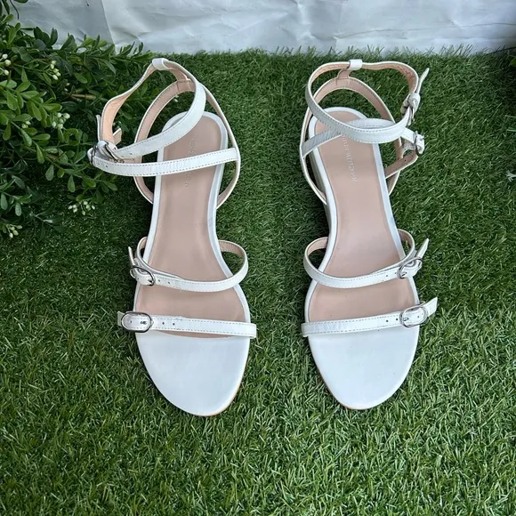 STUART WEITZMANGrecian Buckle WedgeSandal In White SIZE 9.5 $450 NEW