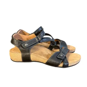 Taos Universe Black Leather Sandals with Velcro Straps Women’s Size 10-10.5