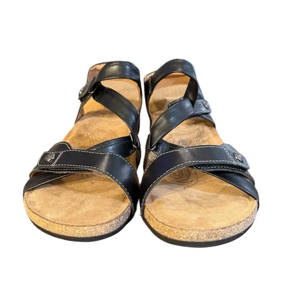 Taos Universe Black Leather Sandals with Velcro Straps Women’s Size 10-10.5