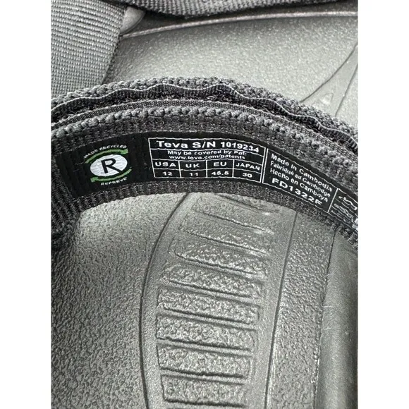 Teva Men’s Hurricane XLT2 Black Sandal Size: 12 NEW