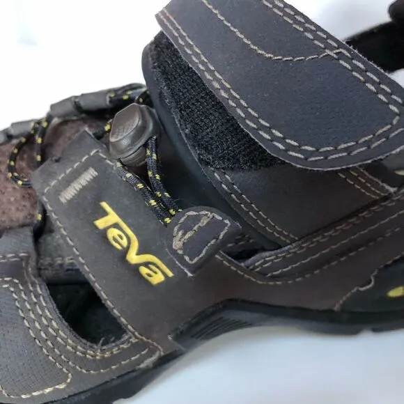 Teva NWOT Men's close toe sandal (9)
