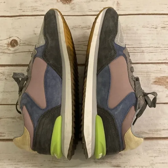 The HOFF Brand Art City Colombo Sneakers Size 9