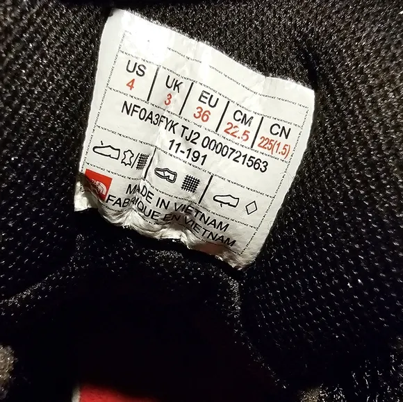 The North Face Boots TNF Jr. Hedgehog Hiker II Mid Hiking Shoes, Waterproof EUC
