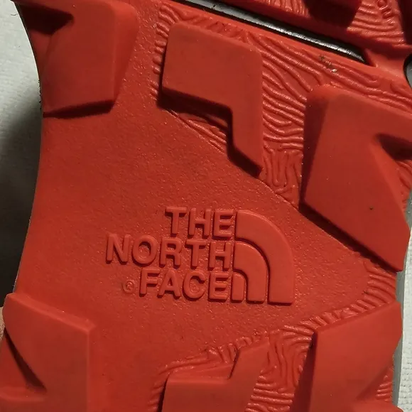The North Face Boots TNF Jr. Hedgehog Hiker II Mid Hiking Shoes, Waterproof EUC