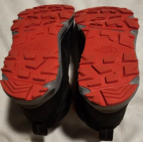 The North Face Boots TNF Jr. Hedgehog Hiker II Mid Hiking Shoes, Waterproof EUC
