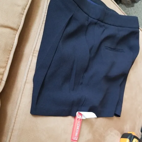 THEORY. TOHNI,  dressy shorts , sz  0