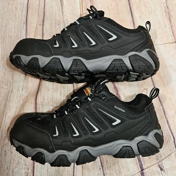 Thorogood | Black Crosstrex Compsoite Toe Waterproof Work Shoes
