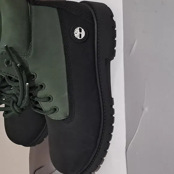 Timberland Boys' 6&quot; Premium Waterproof Boot