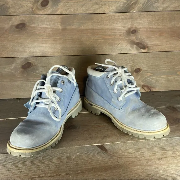 Timberland Nellie Womens size 7.5 shoes blue waterproof chukka boots