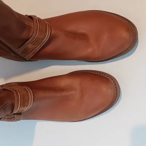 Timberland Savin Hill-Tall Leather Boots -w/ Zippers --British Tan - 7 women's